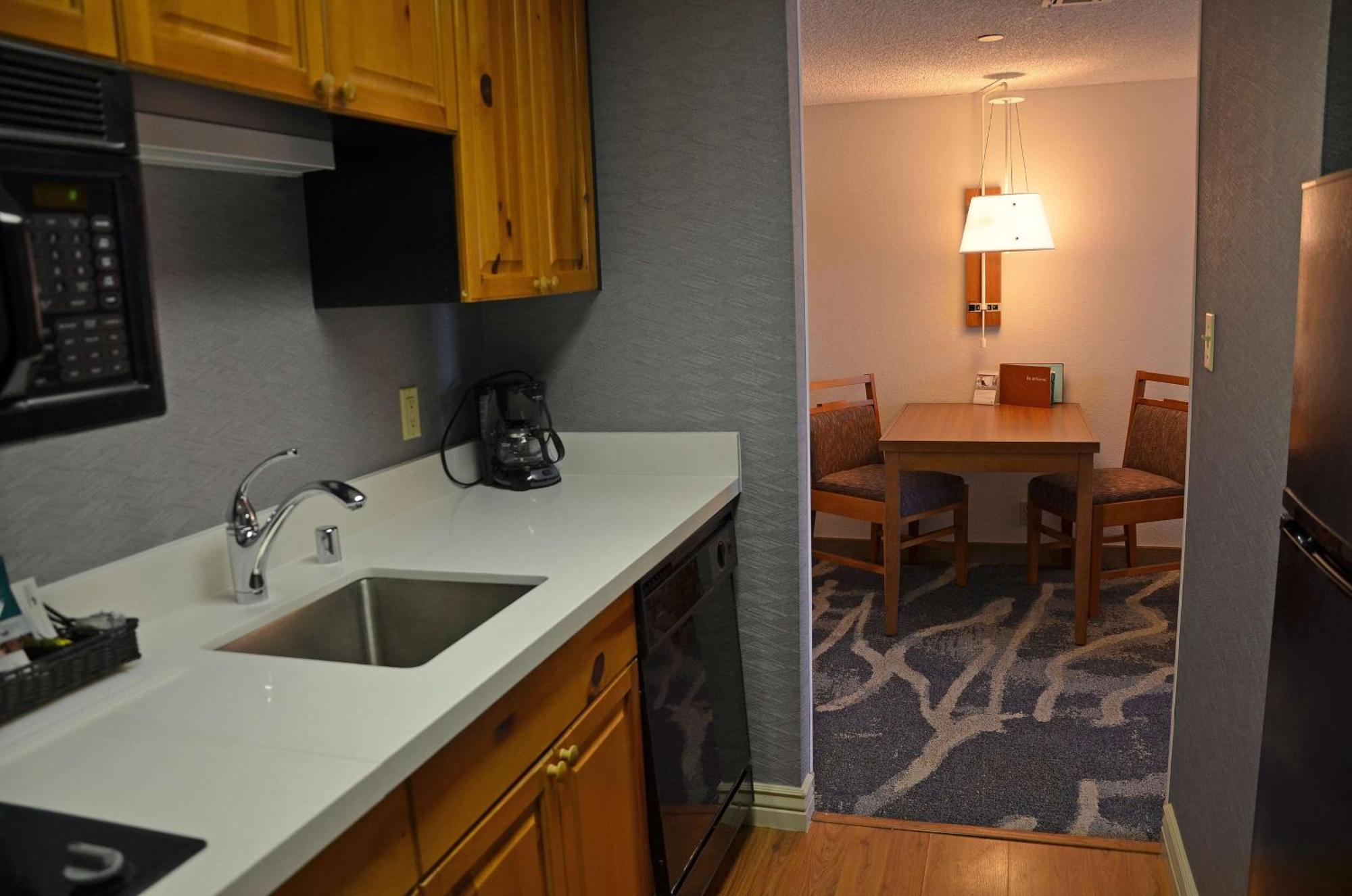 Homewood Suites By Hilton Phoenix-Biltmore Exterior foto